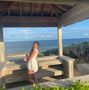 Meet your Posher, Evie